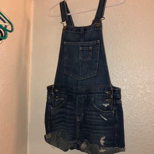 Short overalls